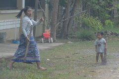 Oameni din Cambodia00119