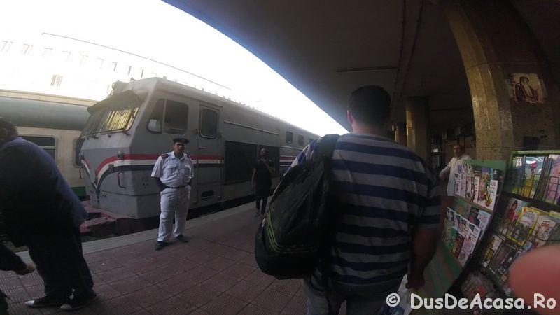Cu trenul în Egipt. Spre Aswan și Luxor birjar! (2)