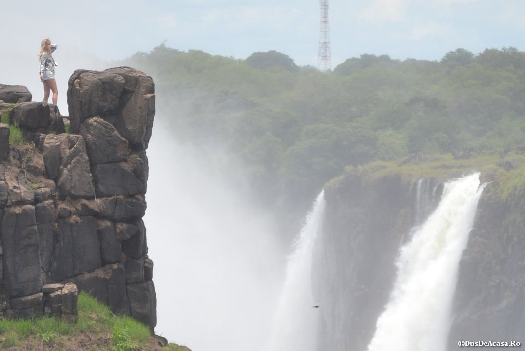 Pe urmele lui Livingstone la Cascada Victoria (Zambia 2)